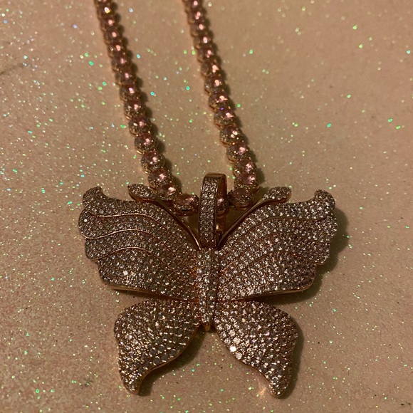 Beautiful cubic zirconia necklace with detachable jeweled butterfly. Rose gold - Picture 5 of 9